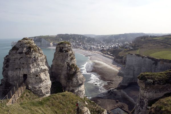 etretat03225B46FE1-8702-6548-F71A-46AE4B8982B1.jpg